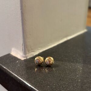 Chic 14k Gold Starburst Stud Earrings